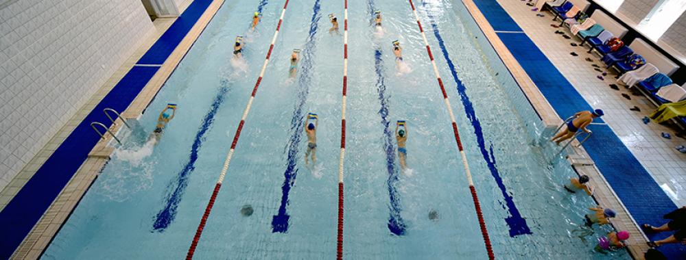 Лично-командные соревнования по плаванию среди студентов 1-2 курсов